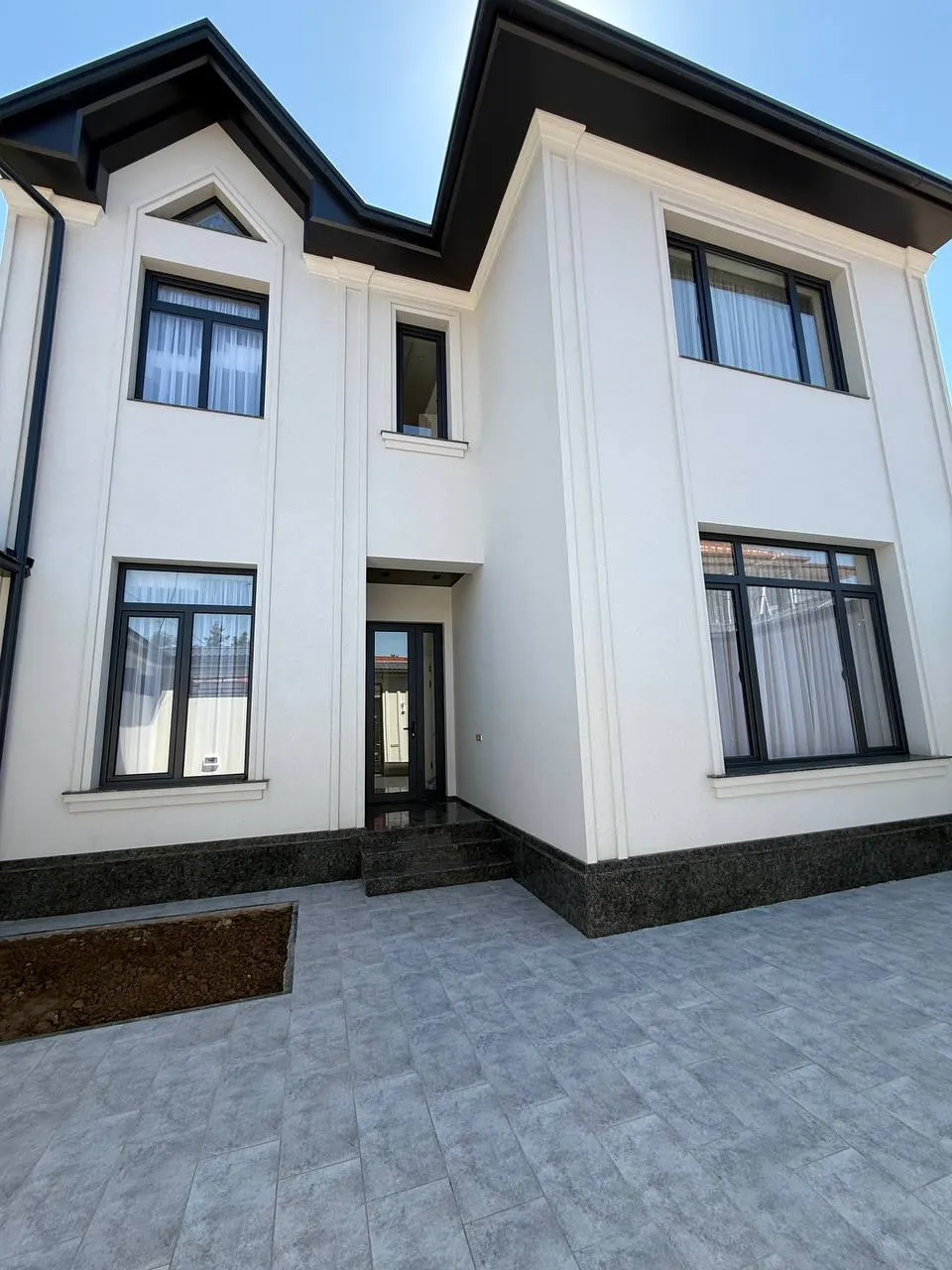 Сотилади ҳовли уй, 2.4 сотих — Миробод тумани
