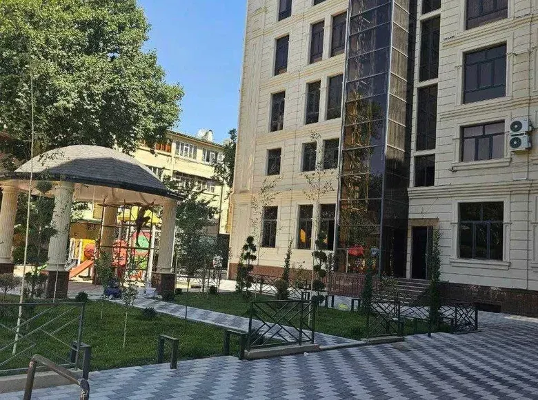Sotiladi 3 xonali kvartira, 75 m², 4/9 qavat — Samarqand shahri
