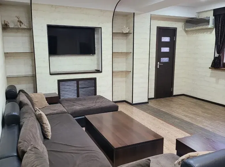 Ijaraga beriladi 4 xonali kvartira, 100 m², 4/12 qavat — Mirobod tumani