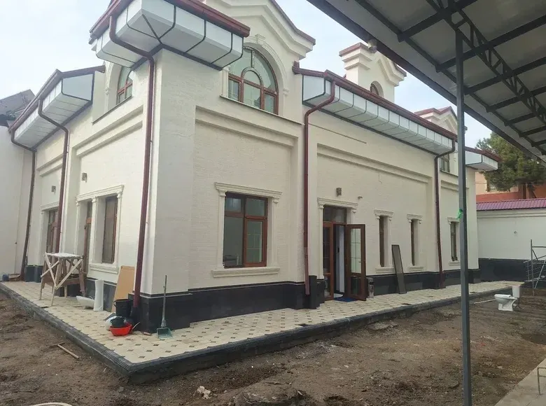 Продаётся 6-комнатный дом, 5 сот. — Яккасарайский район