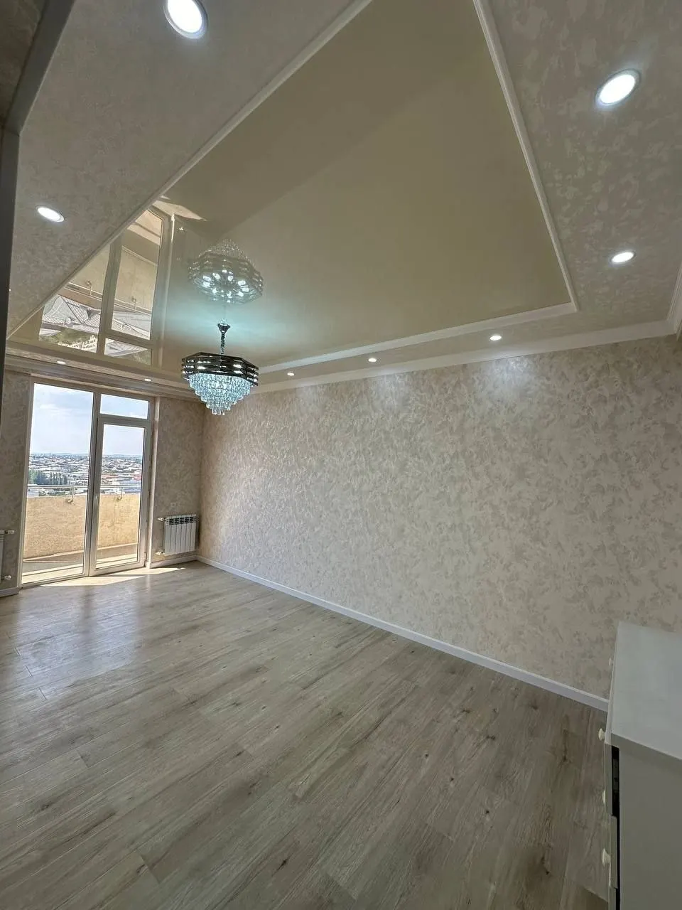 Продаётся 2-комнатная квартира, 52 м², 16/16 этаж — Юнусабадский район