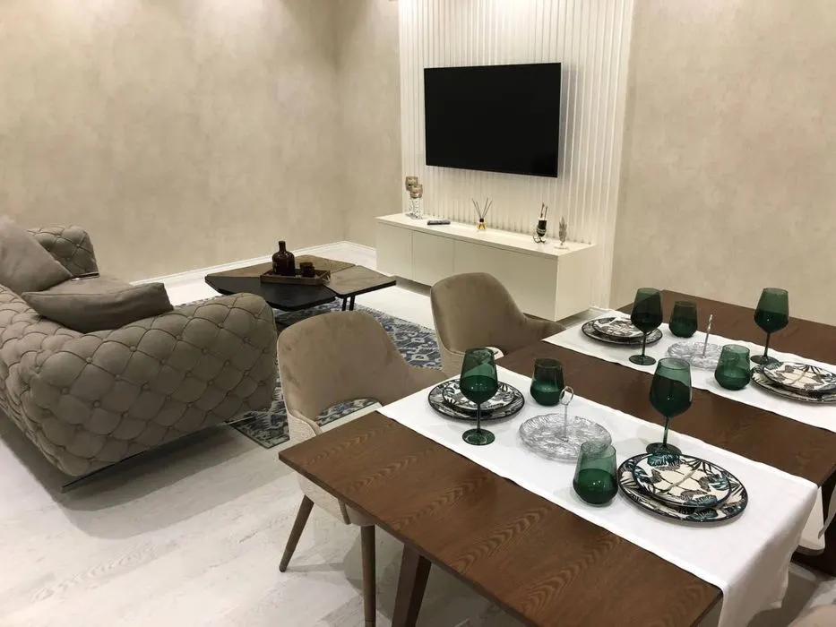 Сдаётся 2-комнатная квартира, 70 м², 4/10 этаж — Мирзо-Улугбекский район