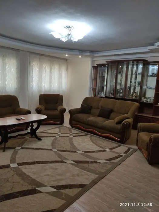Ijaraga beriladi 4 xonali kvartira, 102 m², 1/10 qavat — Yakkasaroy tumani