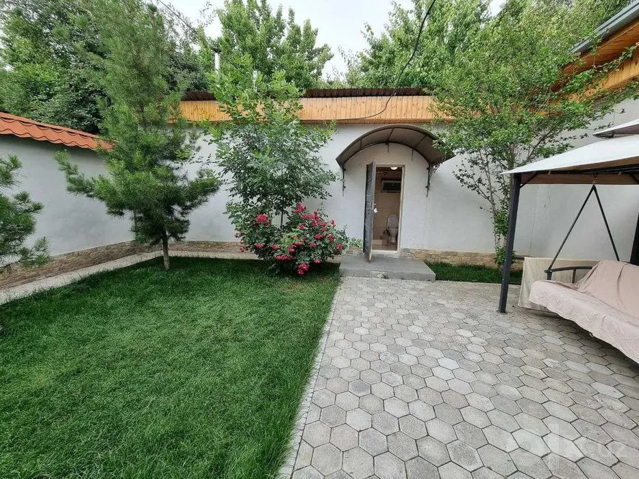 Сдаётся 5-комнатный дом, 200 м², 1 этаж — Яккасарайский район