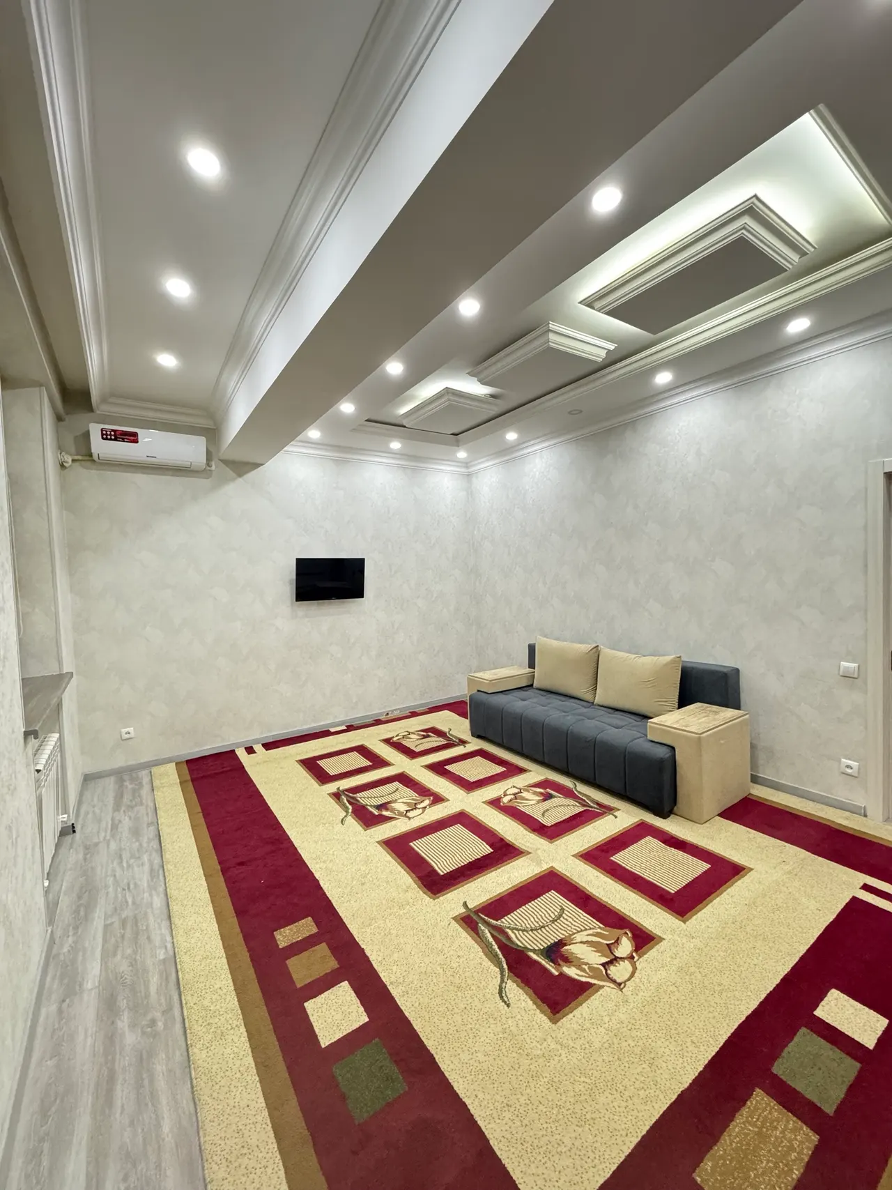 Сдаётся 1-комнатная квартира, 60 м², 4/6 этаж — Мирзо-Улугбекский район