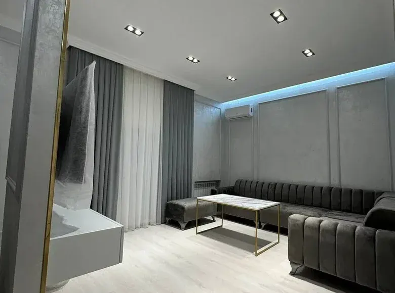 Сотилади 2 хонали квартира, 45 м², 8/8 қават — Мирзо Улуғбек тумани