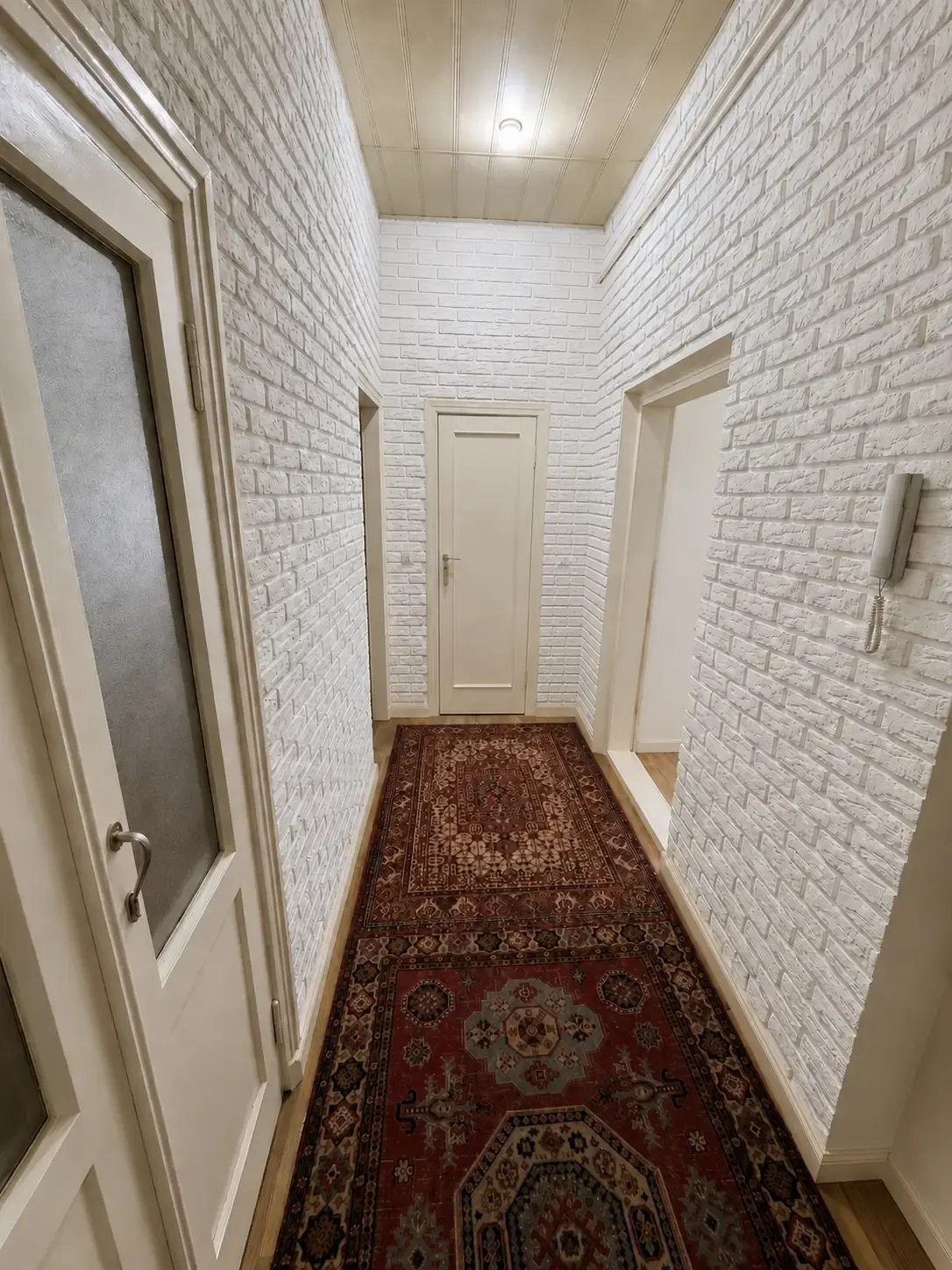 Сотилади 2 хонали квартира, 60 м², 2/4 қават — Миробод тумани