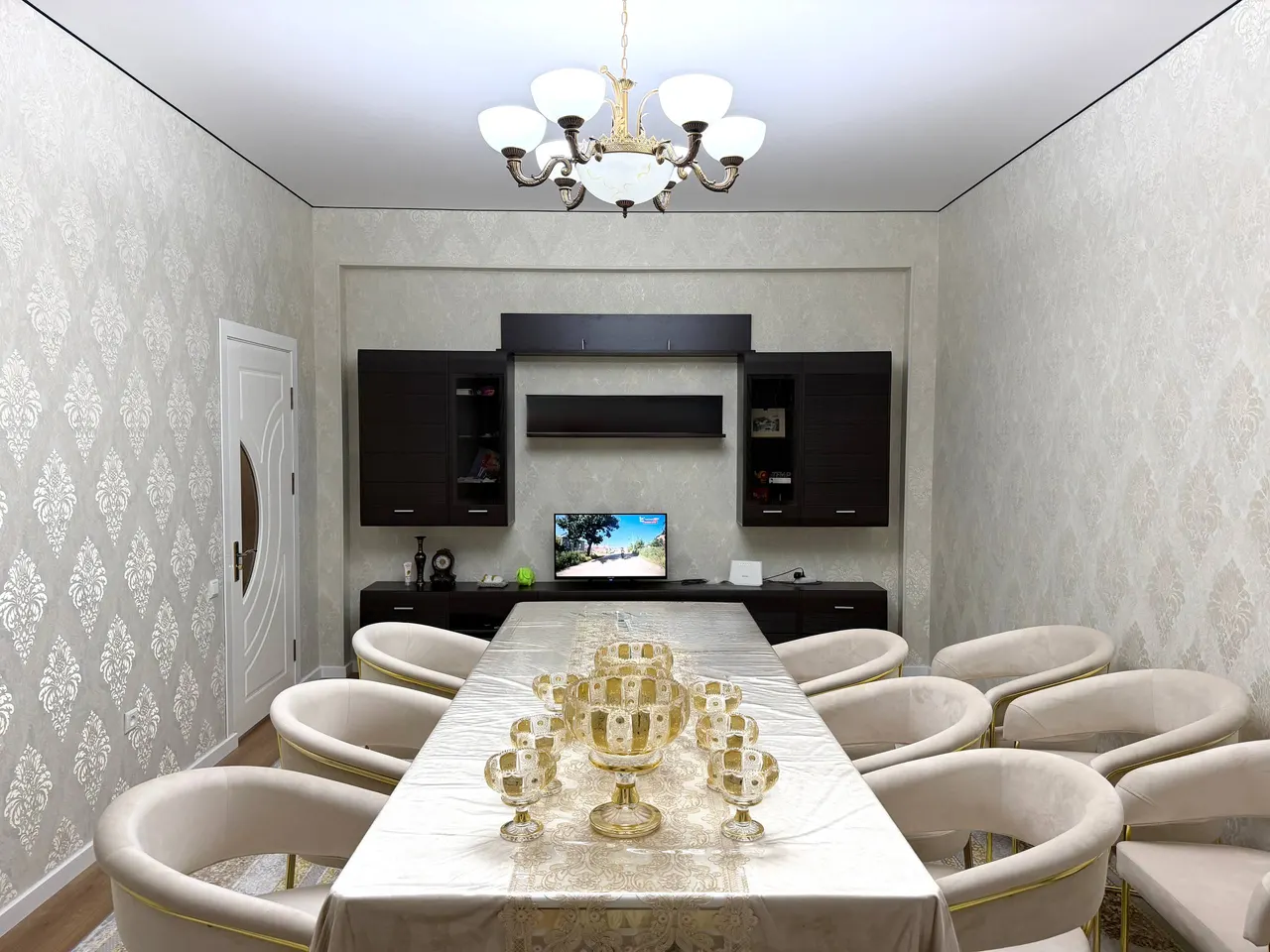 Sotiladi 4 xonali kvartira, 110 m², 4/7 qavat — Yashnobod tumani
