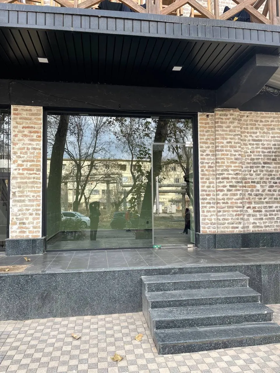 Сдаётся офис, 25 м², 1/4 этаж — Яккасарайский район