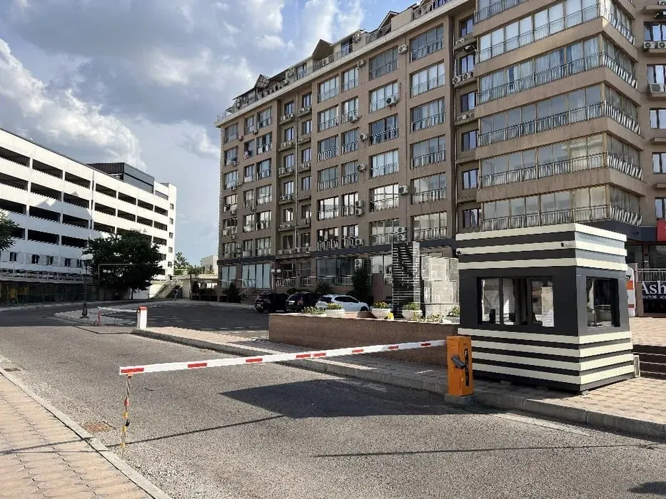 Продаётся 3-комнатная квартира, 82 м², 9/10 этаж — Яккасарайский район