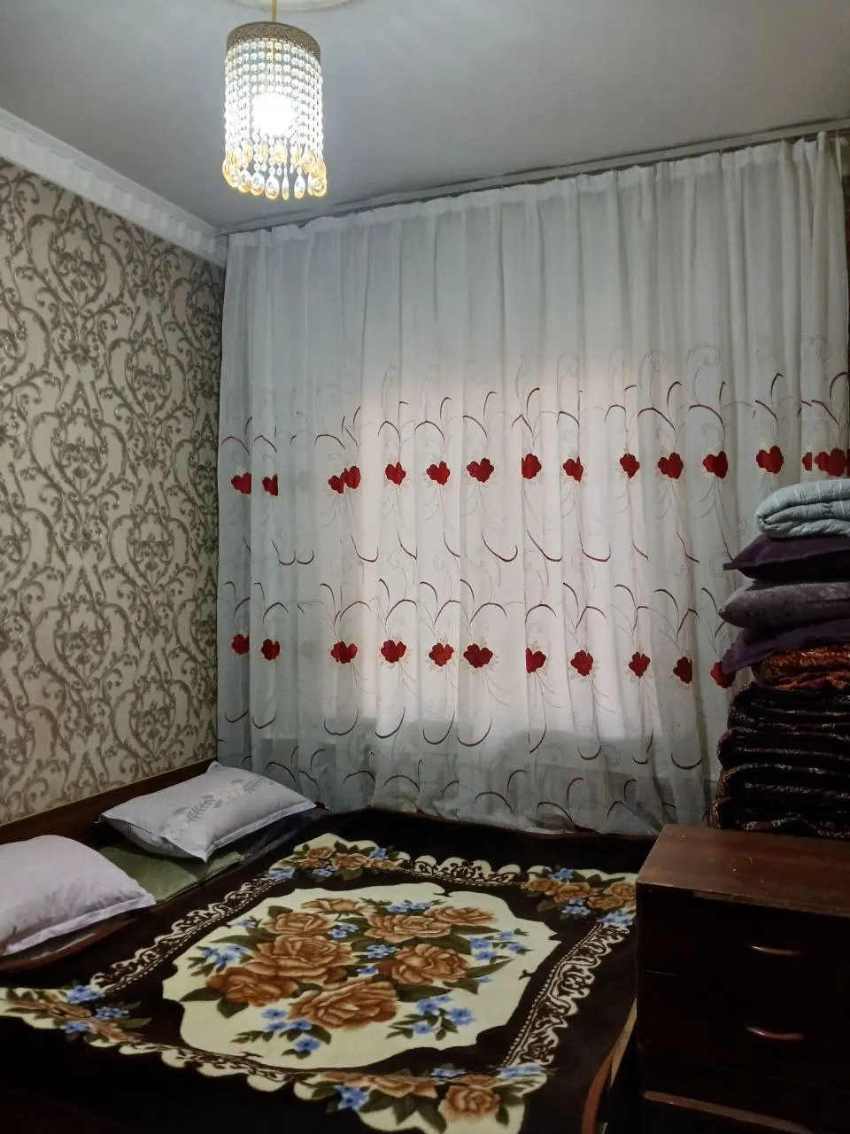Сотилади 3 хонали квартира, 70 м², 4/5 қават — Олмазор тумани