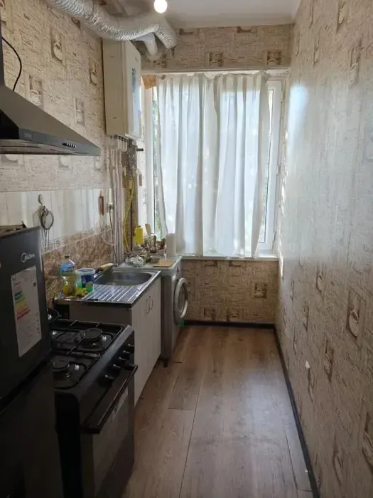 Продаётся 1-комнатная квартира, 27 м², 1/3 этаж — Яшнабадский район