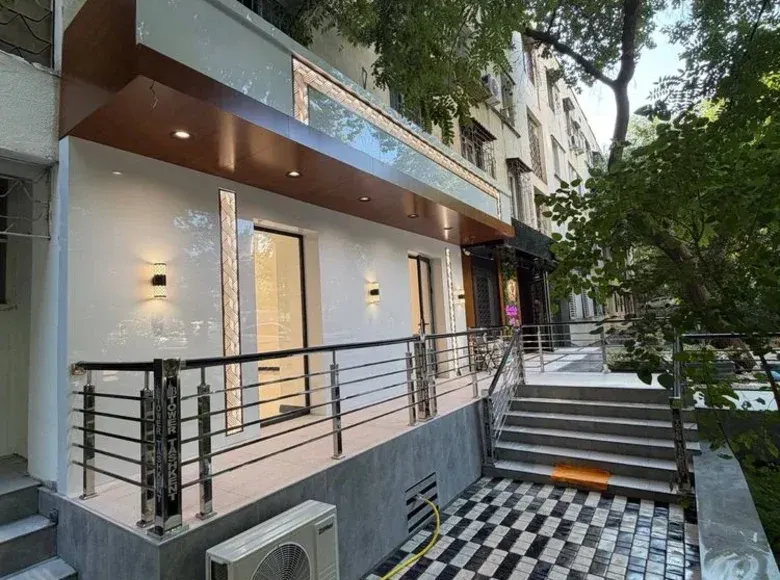 Ижарага берилади тижорат биноси, 90 м² — Миробод тумани