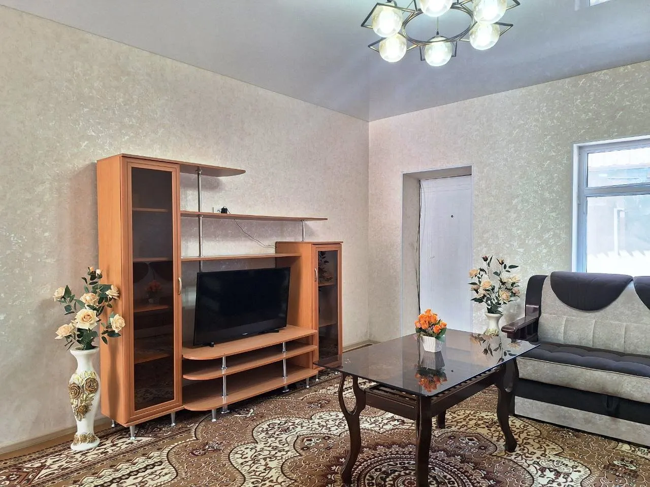 Сотилади 3 хонали ҳовли уй, 11 сотих, 71 м², 1/2 қават — Сергели тумани