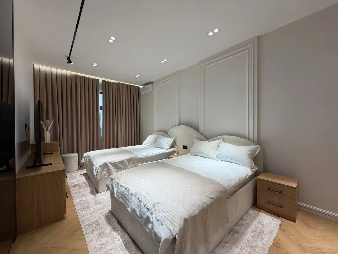 Sotiladi 4 xonali kvartira, 135 m², 7/10 qavat — Yakkasaroy tumani