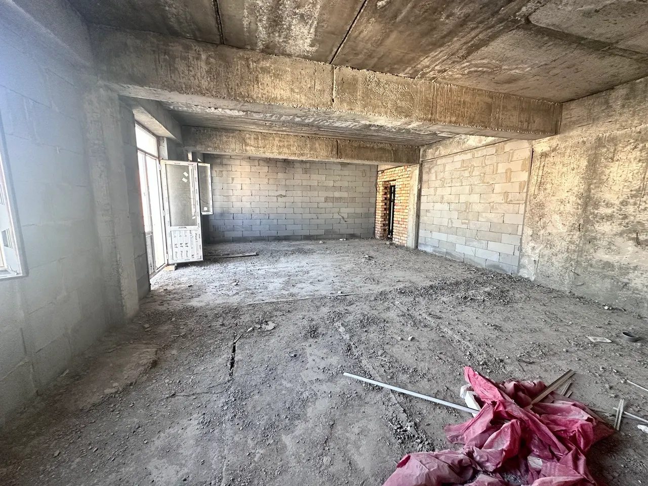 Sotiladi 2 xonali kvartira, 63.8 m², 8/10 qavat — Bektemir tumani