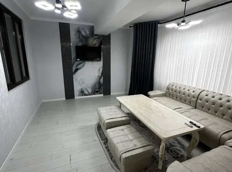 Продаётся 2-комнатная квартира, 80 м², 6/9 этаж — Яккасарайский район