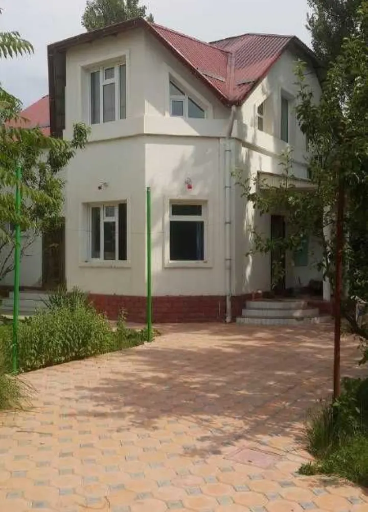 Сдаётся 4-комнатный дом, 160 м², 2 этажа — Мирзо-Улугбекский район