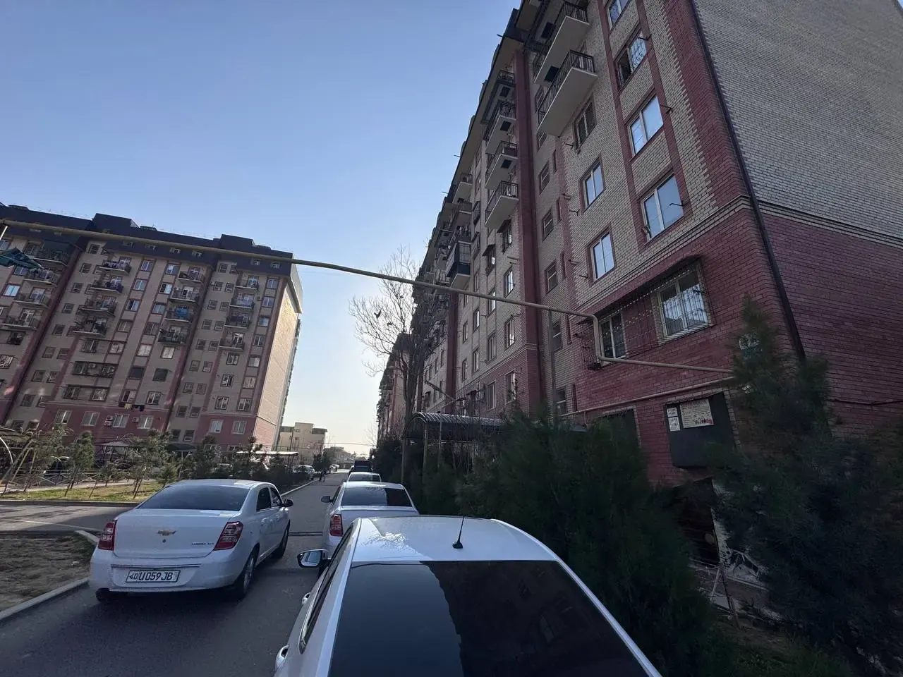 Sotiladi 3 xonali kvartira, 98 m², 6/10 qavat — Yashnobod tumani