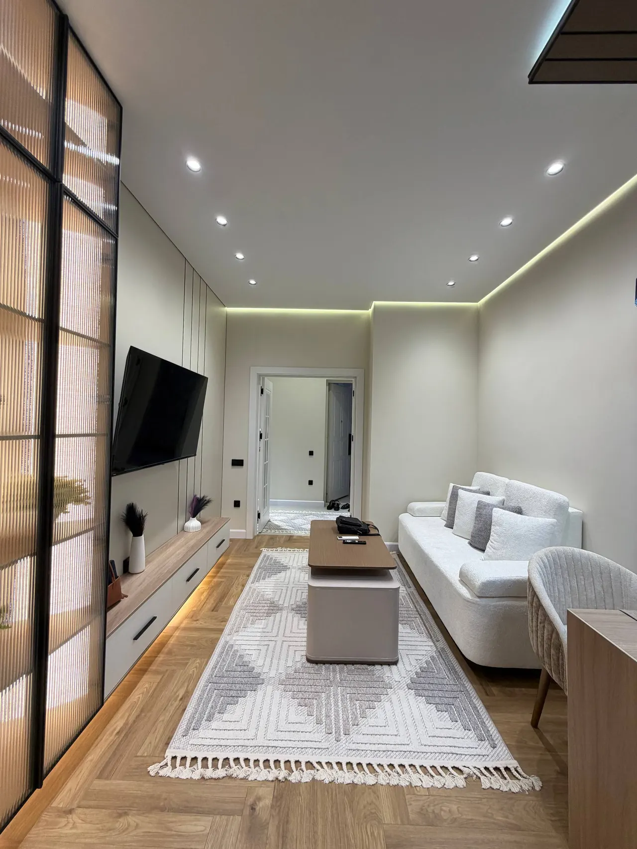 Sotiladi 2 xonali kvartira, 42 m², 9/16 qavat — Mirobod tumani