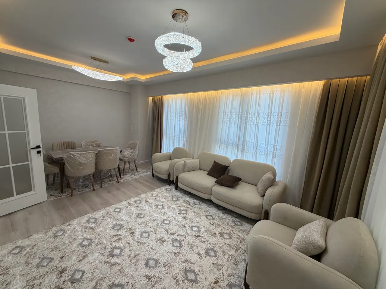 Sotiladi 3 xonali kvartira, 106 m², 3/26 qavat — Mirzo Ulugʻbek tumani