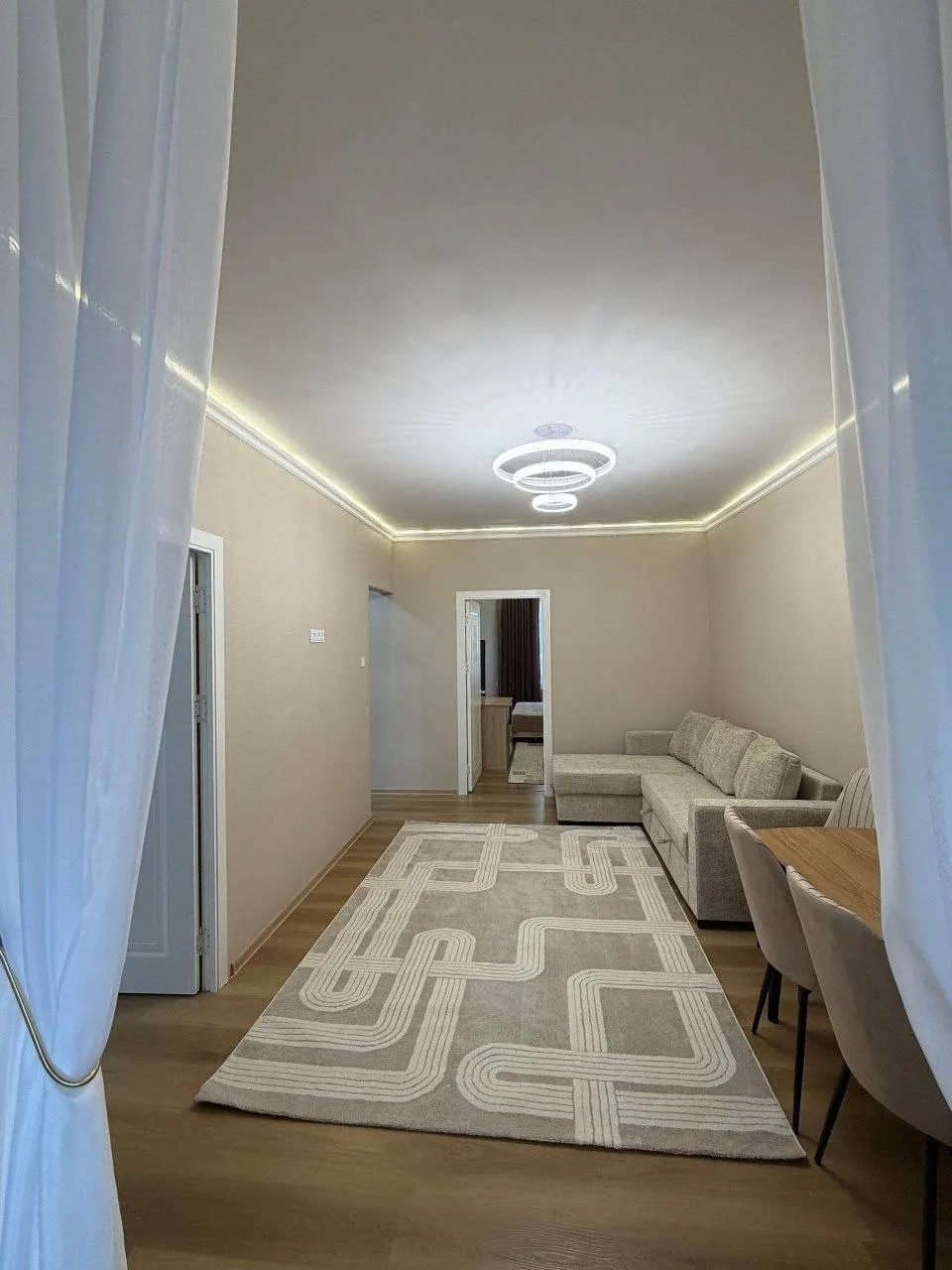 Продаётся 3-комнатная квартира, 50 м², 2/4 этаж — Юнусабадский район