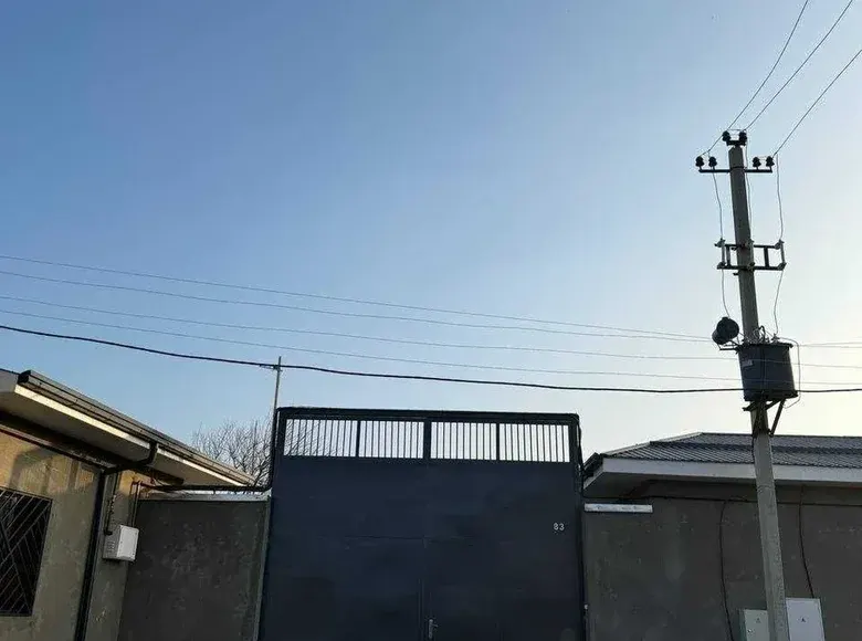 Сотилади тижорат биноси, 1790 м², 40 сотих, 1/1 қават — Зангиота тумани