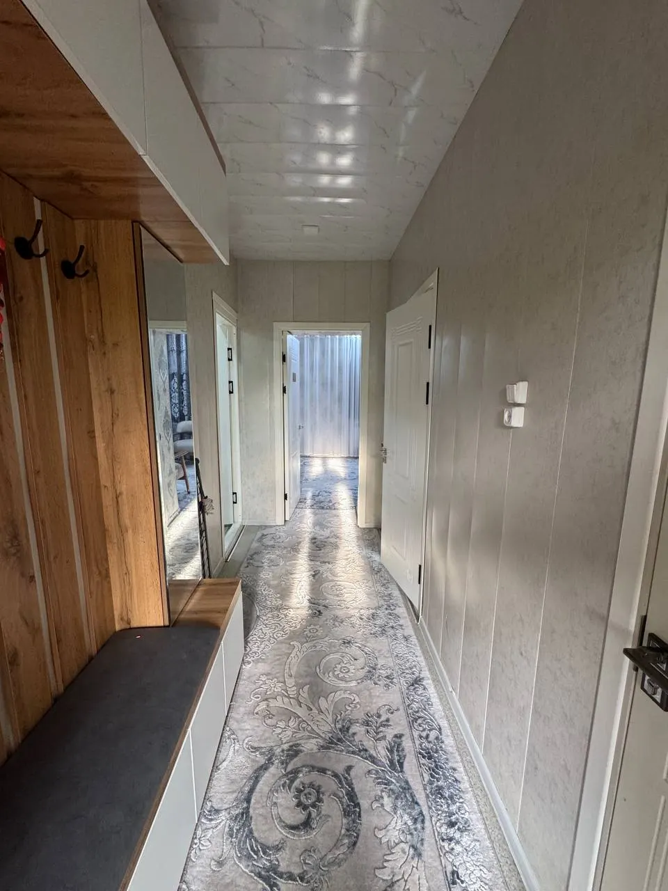 Сотилади 1 хонали квартира, 40 м², 2/5 қават — Навоий шаҳри