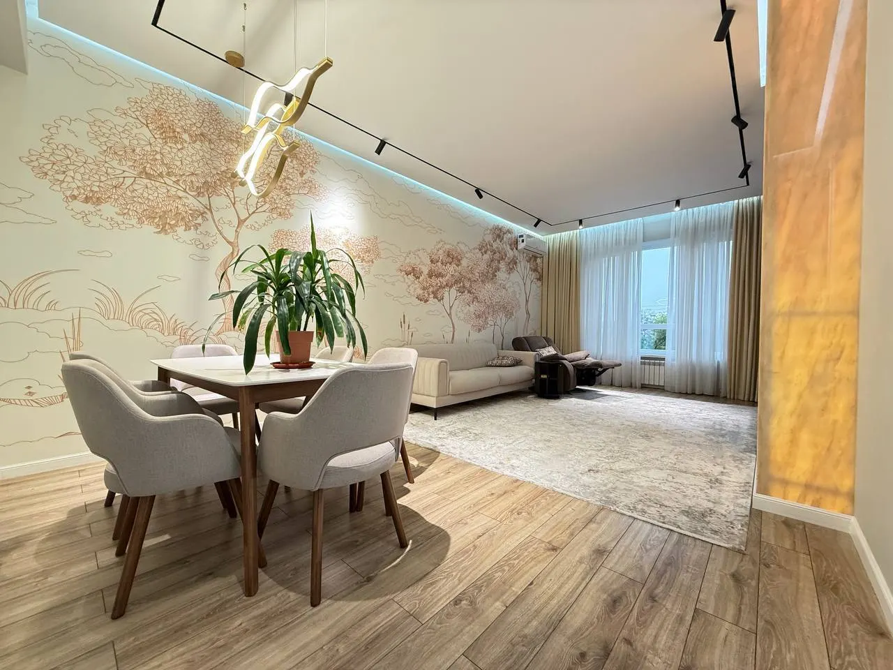 Sotiladi 2 xonali kvartira, 77 m², 4/12 qavat — Mirobod tumani