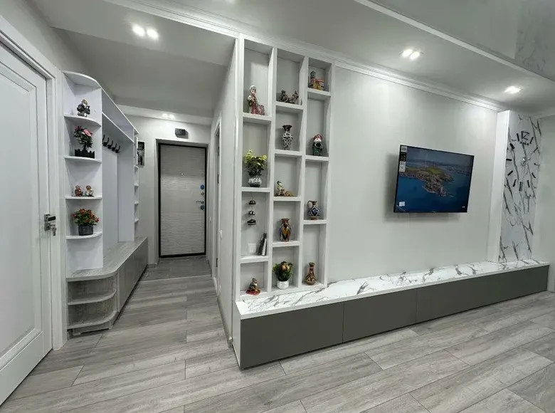 Продаётся 3-комнатная квартира, 70 м², 2/5 этаж — Яккасарайский район