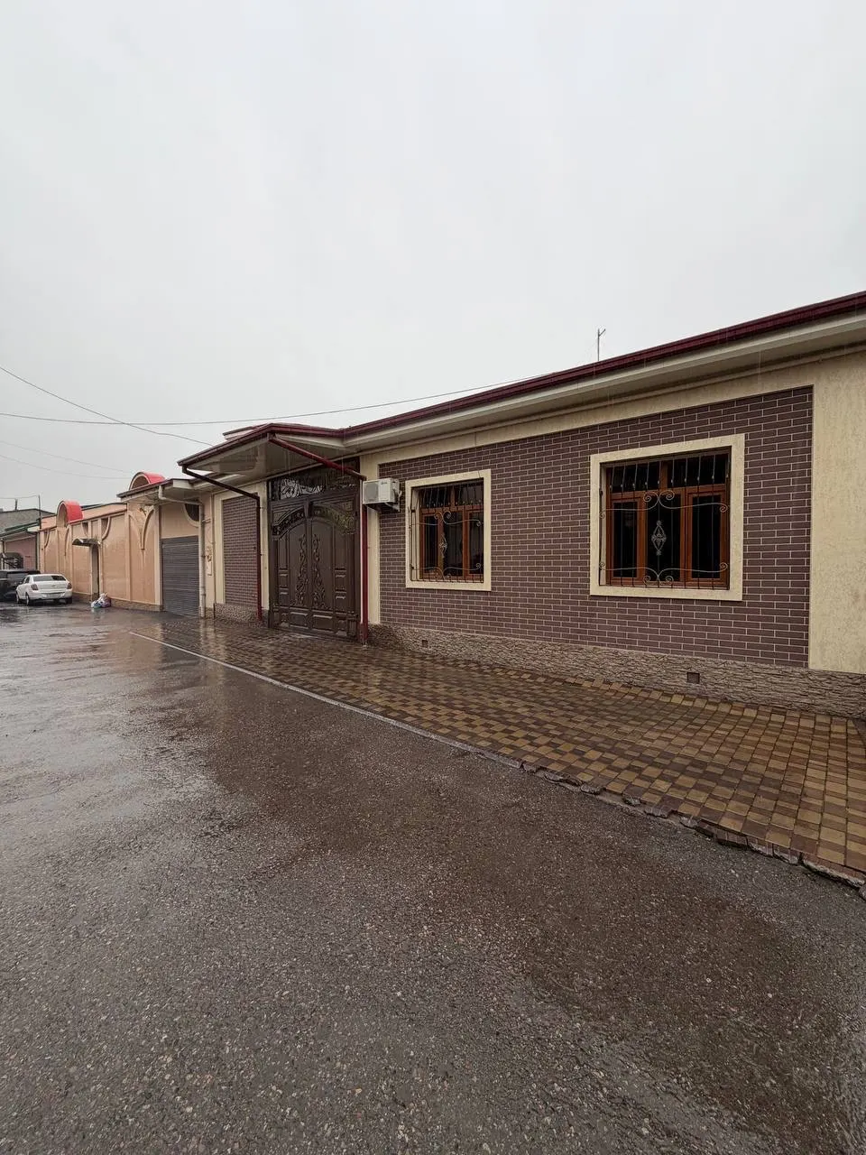 Сотилади 6 хонали ҳовли уй, 5.5 сотих, 200 м² — Мирзо Улуғбек тумани