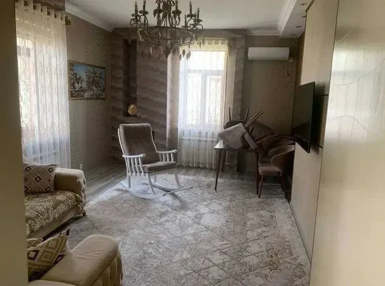 Ижарага берилади 5 хонали квартира, 130 м², 2/3 қават — Яккасарой тумани