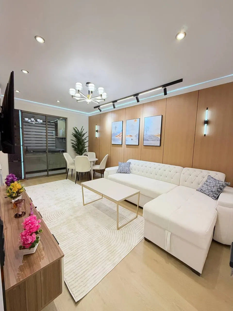 Сотилади 4 хонали квартира, 65 м², 1/4 қават — Чилонзор тумани