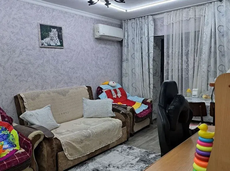 Продаётся 2-комнатная квартира, 50 м², 1/4 этаж — Яшнабадский район