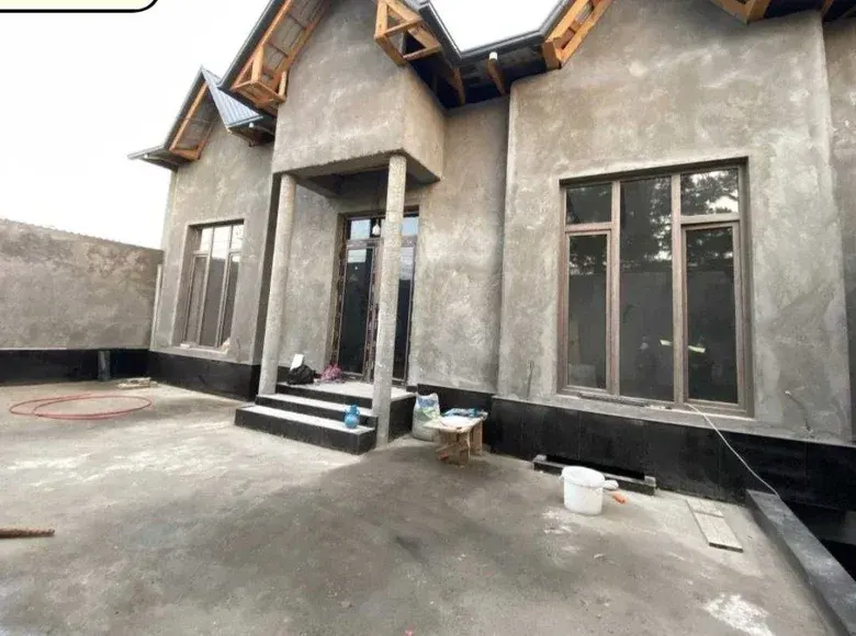 Сотилади 5 хонали ҳовли уй, 2.2 сотих, 190 м² — Бектемир тумани