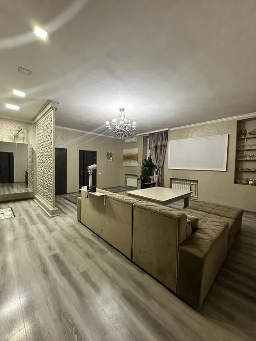 Сдаётся 3-комнатная квартира, 90 м², 4/4 этаж — Мирзо-Улугбекский район