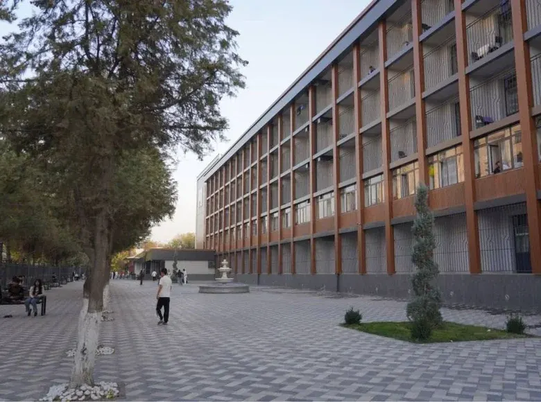 Sotiladi tijorat binosi, 10000 m², 75 sotix — Olmazor tumani