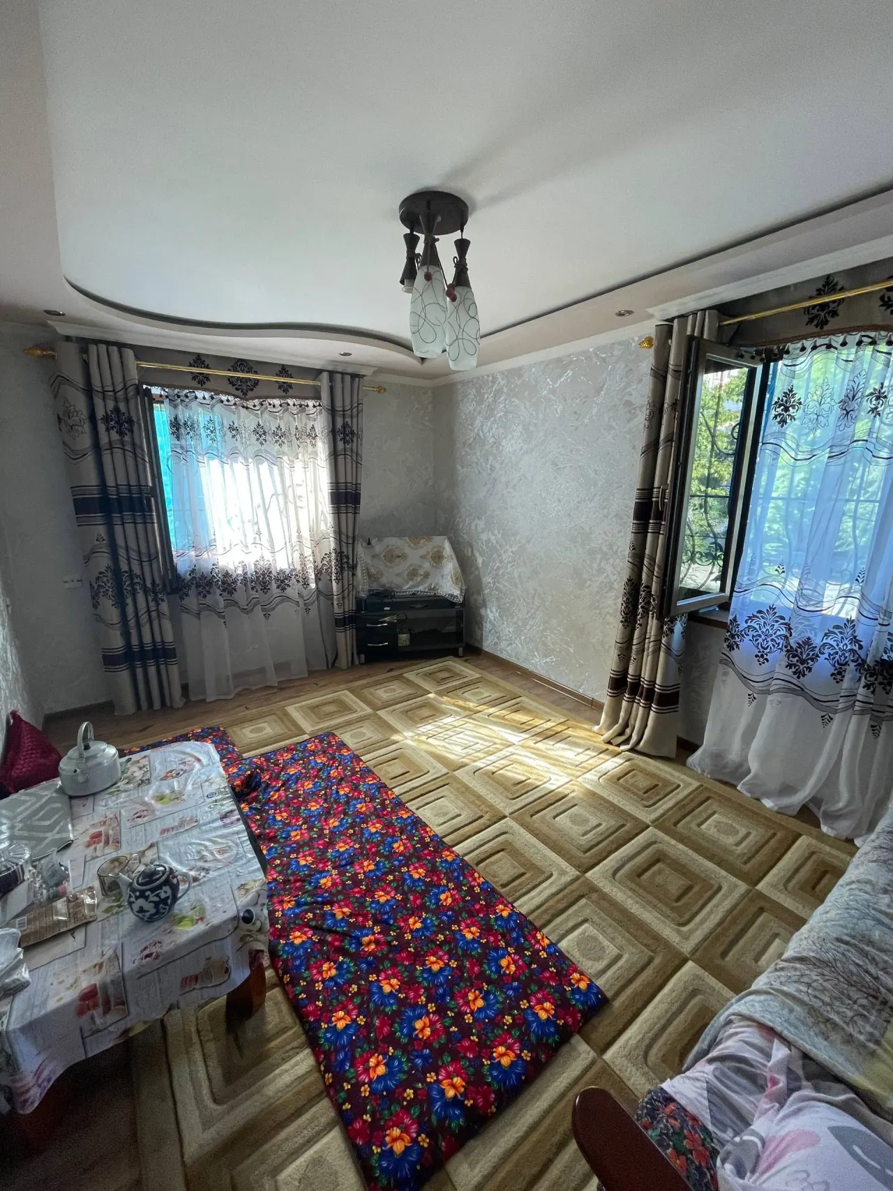 Sotiladi 2 xonali kvartira, 30 m², 1/4 qavat — Samarqand shahri