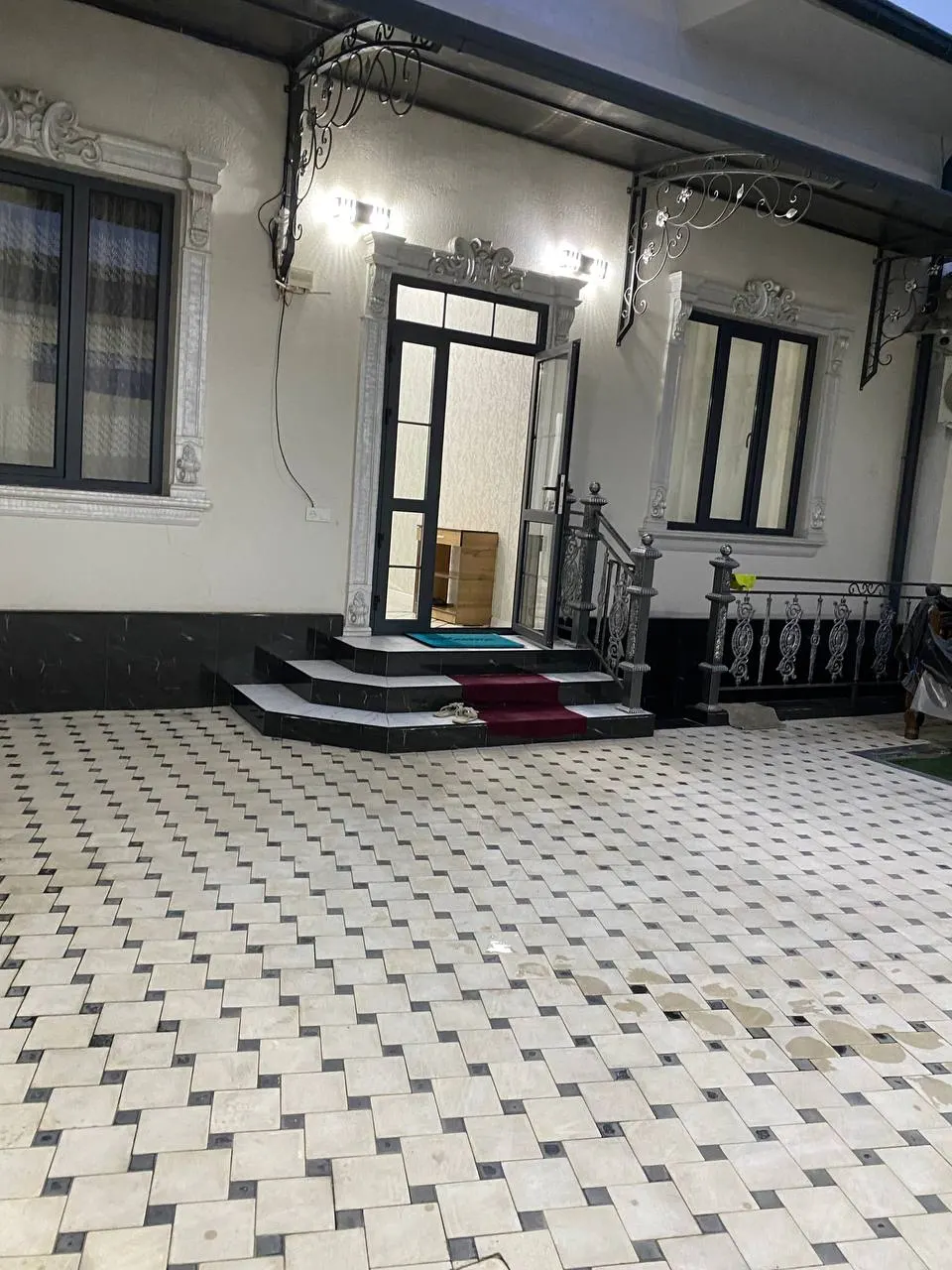 Сдаётся 5-комнатный дом, 2 сот., 200 м², 1/1 этаж — Сергелийский район