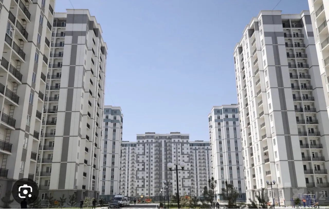 Продаётся 2-комнатная квартира, 62 м², 1/25 этаж — Самарканд