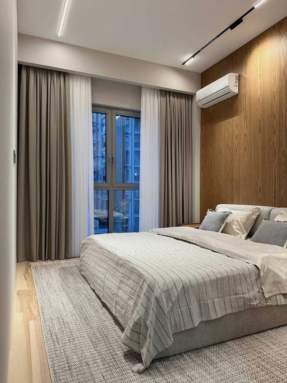 Сдаётся 3-комнатная квартира, 100 м², 7/12 этаж — Мирабадский район