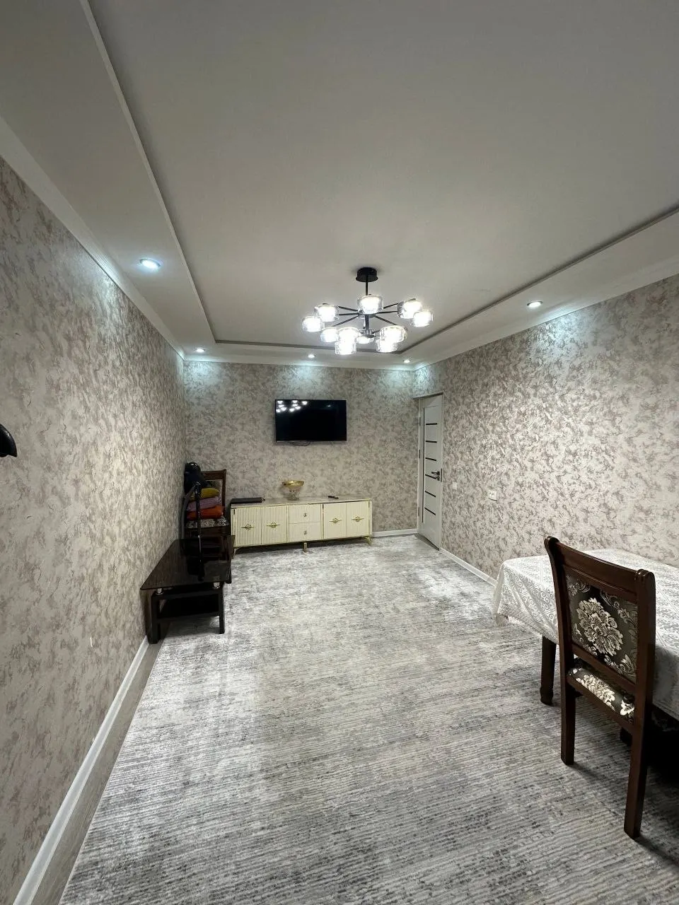 Продаётся 2-комнатная квартира, 58 м², 1/5 этаж — Юнусабадский район