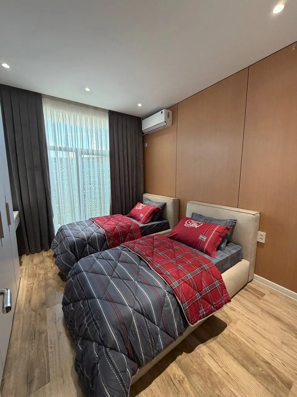 Сотилади 3 хонали квартира, 85 м², 10/10 қават — Яккасарой тумани
