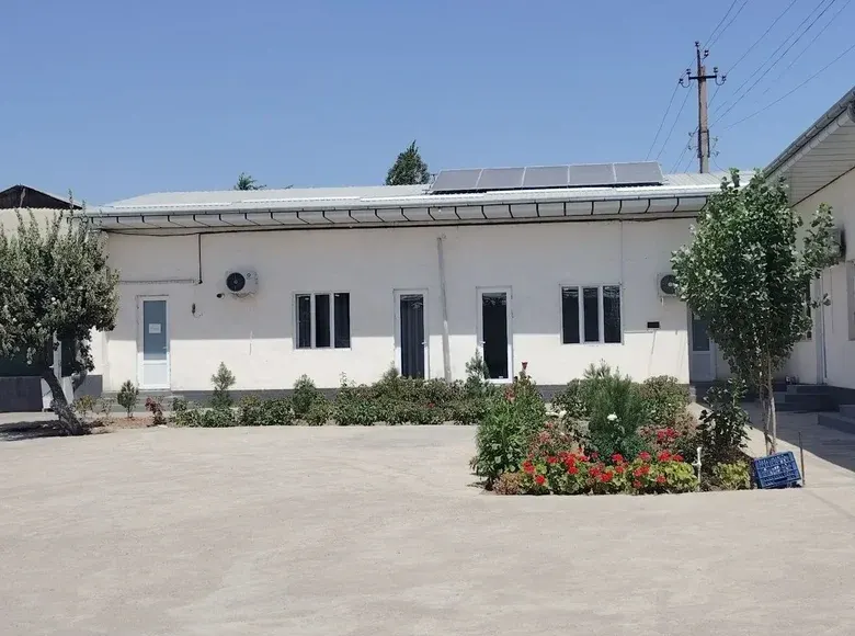 Сдаётся коммерческое помещение, 4000 м², 40 сот. — Ахангаран