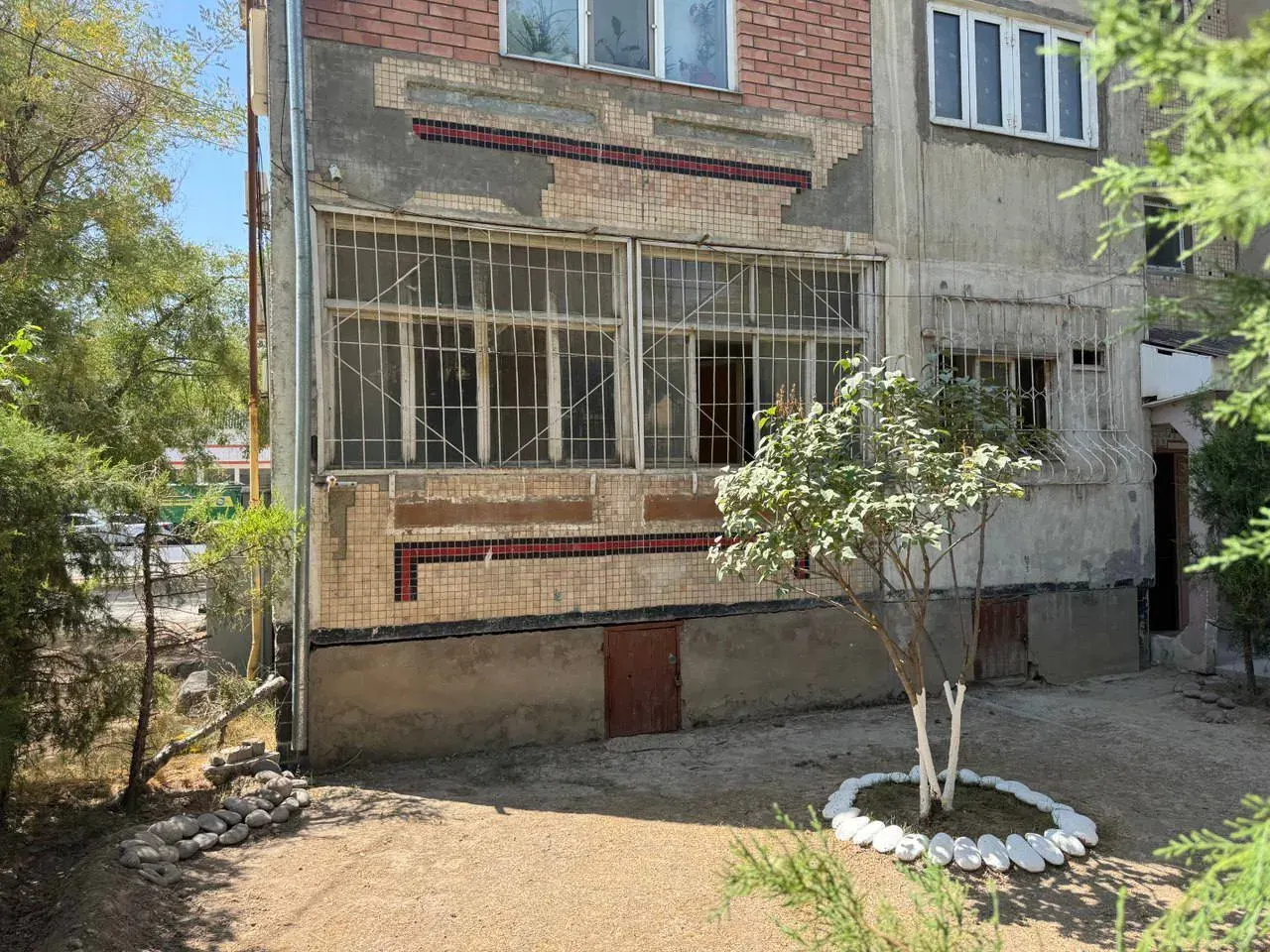 Сотилади 1 хонали квартира, 44 м², 1/4 қават — Юнусобод тумани