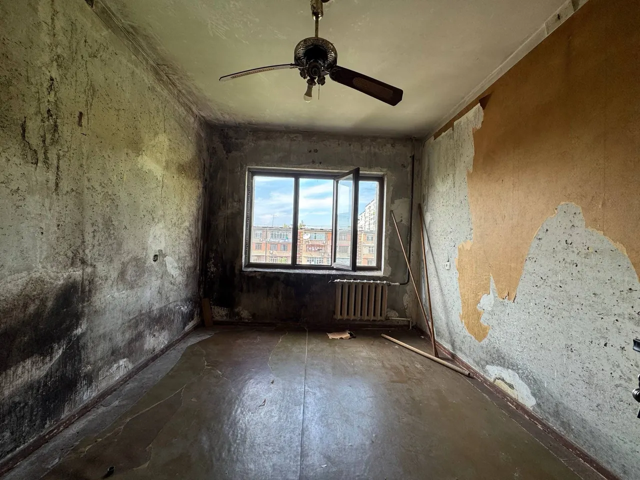 Sotiladi 2 xonali kvartira, 57 m², 4/5 qavat — Olmazor tumani