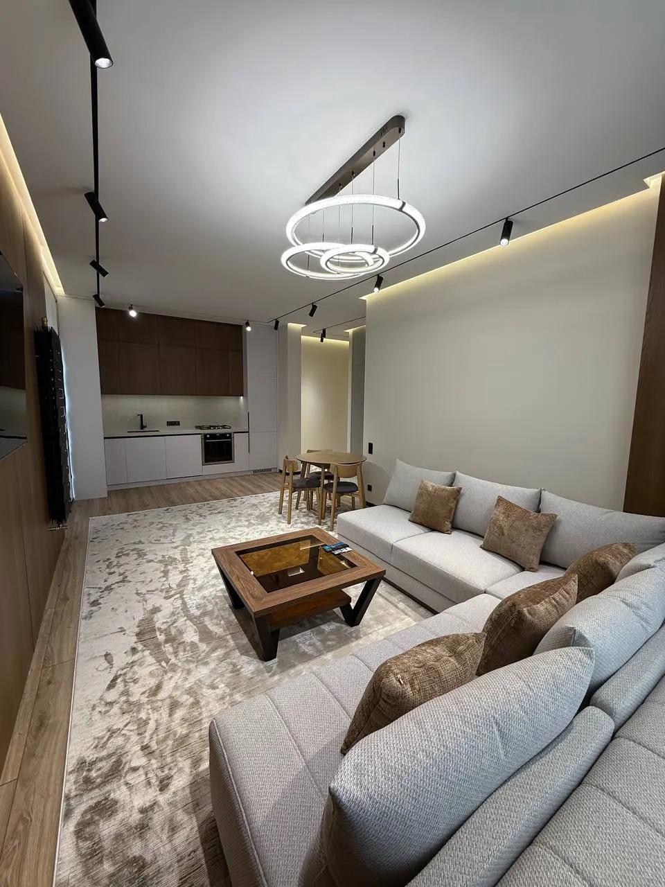 Sotiladi 2 xonali kvartira, 65 m², 2/7 qavat — Yunusobod tumani