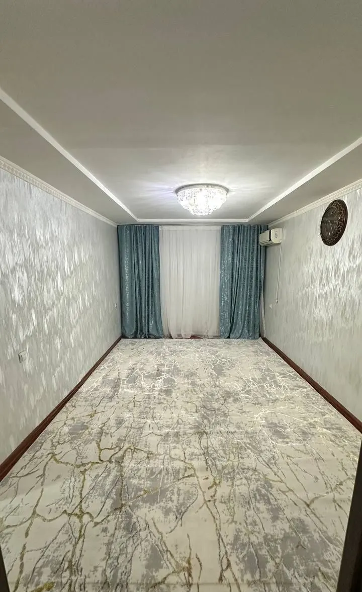 Продаётся 3-комнатная квартира, 53 м², 3/4 этаж — Чиланзарский район