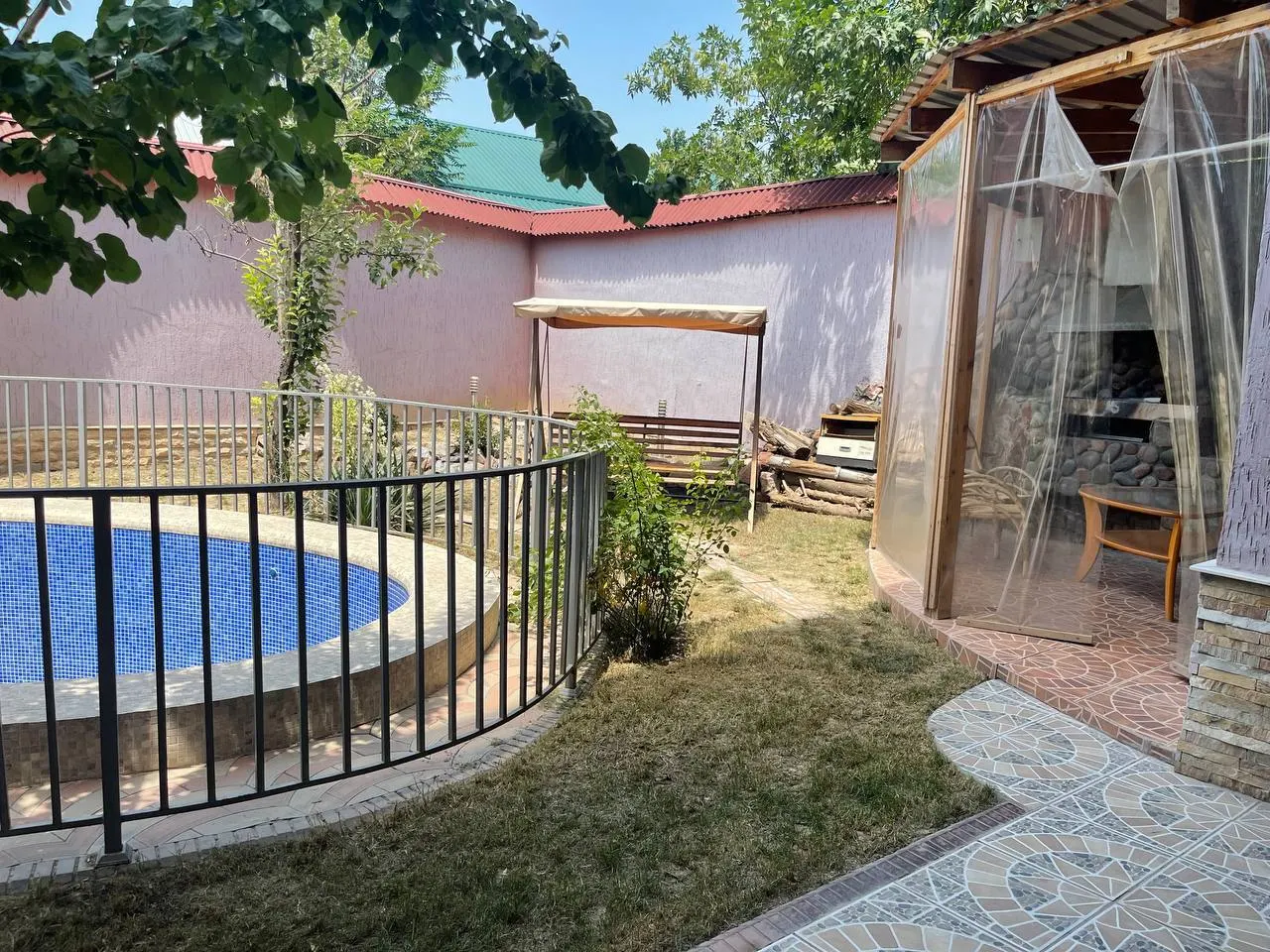 Ijaraga beriladi 6 xonali hovli uy, 231 m², 3 qavatli — Mirobod tumani