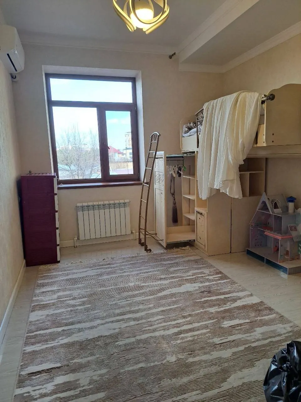 Сдаётся 3-комнатная квартира, 100 м², 3/6 этаж — Мирабадский район